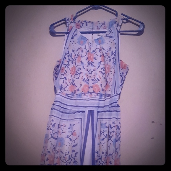 Dress - Picture 1 of 1